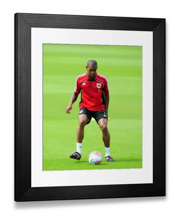 Framed Print : Bristol City First Team: Pre-Season Training 2010-2011 - Gearing Up for Season 10-11