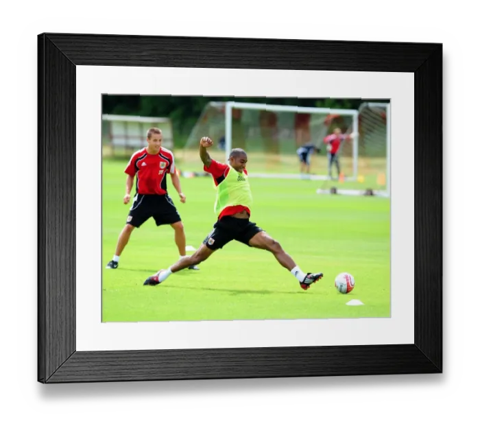 Framed Print : Bristol City First Team: Gearing Up for Season 10-11 - Pre-Season Training 2010-2011 Framed Print : Bristol City First Team: Gearing Up for Season 10-11 - Pre-Season Training 2010-2011