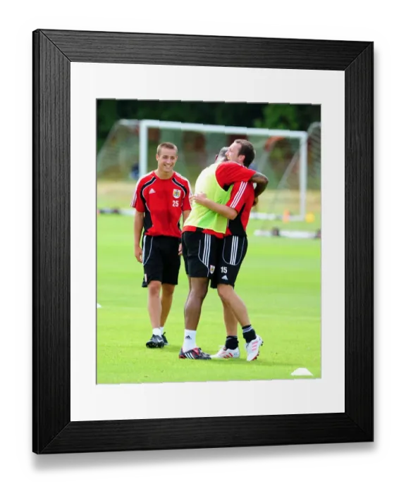 Framed Print : Bristol City First Team: Gearing Up for Season 10-11 - Pre-Season Training