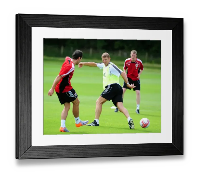 Framed Print : Bristol City First Team: Pre-Season Training 10-11 - Gearing Up for the New Season Framed Print : Bristol City First Team: Pre-Season Training 10-11 - Gearing Up for the New Season