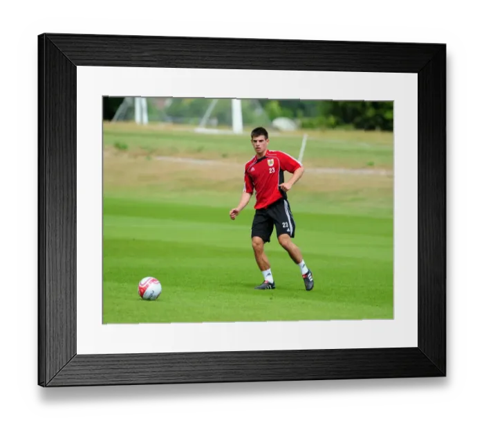 Framed Print : Bristol City First Team: Pre-Season Training 2010-2011 - Gearing Up for Season 10-11 Framed Print : Bristol City First Team: Pre-Season Training 2010-2011 - Gearing Up for Season 10-11