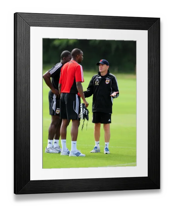 Framed Print : New Signing Kalifa Cisse Kicks Off Fresh Start with Manager Steve Coppell at Bristol City Pre-Season Training