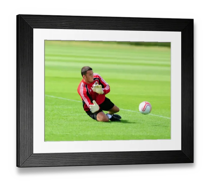 Framed Print : Stephen Henderson: Intense Focus at Bristol City FC Pre-Season Training Framed Print : Stephen Henderson: Intense Focus at Bristol City FC Pre-Season Training