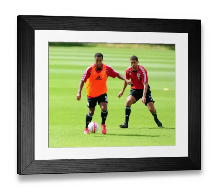 Framed Print : Bristol Citys Nicky Maynard shadowed by Bristol Citys Lewin Nyatanga Framed Print : Bristol Citys Nicky Maynard shadowed by Bristol Citys Lewin Nyatanga