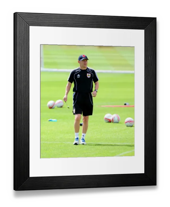 Framed Print : Steve Coppell: Dedicated Leadership at the Helm of Bristol City - Pre-Season Training