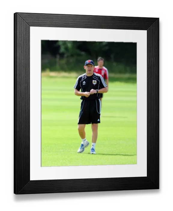Framed Print : Steve Coppell Leading Bristol City's Pre-Season Training Framed Print : Steve Coppell Leading Bristol City's Pre-Season Training