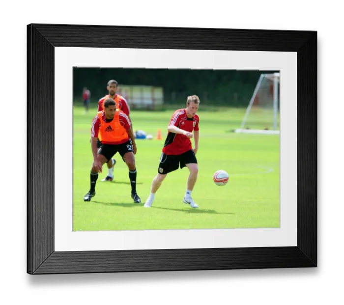 Framed Print : Bristol City: David Clarkson Trained in the Shadows of Lewin Nyatanga Framed Print : Bristol City: David Clarkson Trained in the Shadows of Lewin Nyatanga