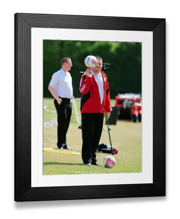 Framed Print : Bristol City FC: James Healey in Focus during Pre-Season Training