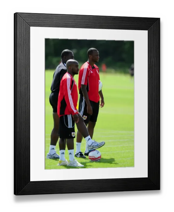 Framed Print : New Signing Kalifa Cisse Observes Training with Teams Jamal Campbell-Ryce: Pre-Season at Bristol City Framed Print : New Signing Kalifa Cisse Observes Training with Teams Jamal Campbell-Ryce: Pre-Season at Bristol City
