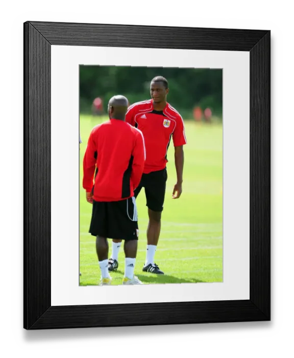 Framed Print : New Signing Kalifa Cisse Observes Training with Teammate Jamal Campbell-Ryce at Bristol City Pre-Season Framed Print : New Signing Kalifa Cisse Observes Training with Teammate Jamal Campbell-Ryce at Bristol City Pre-Season