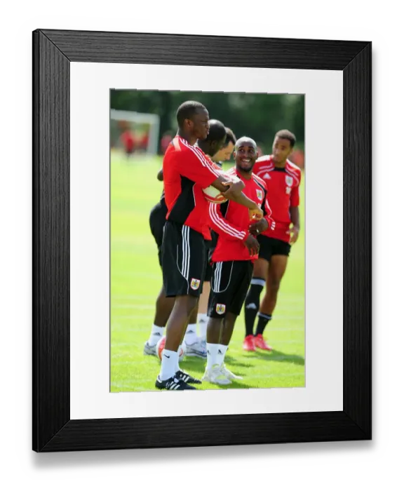 Framed Print : Bristol City's New Signing Kalifa Cisse Training with Jamal Campbell-Ryce Ahead of the Season Framed Print : Bristol City's New Signing Kalifa Cisse Training with Jamal Campbell-Ryce Ahead of the Season