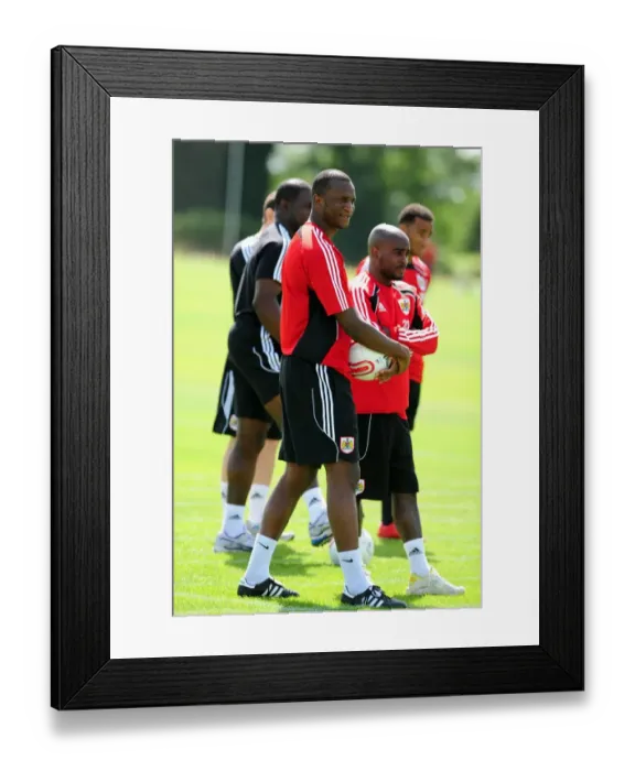 Framed Print : Bristol City FC: Kalifa Cisse and Jamal Campbell-Ryce Train Together Ahead of New Season Framed Print : Bristol City FC: Kalifa Cisse and Jamal Campbell-Ryce Train Together Ahead of New Season