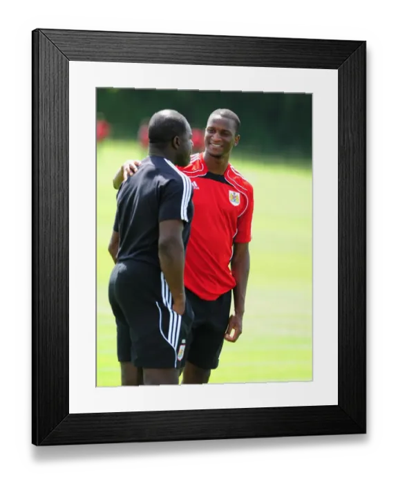Framed Print : Bristol City's Newest Recruit, Kalifa Cisse, Gears Up for Pre-Season Training