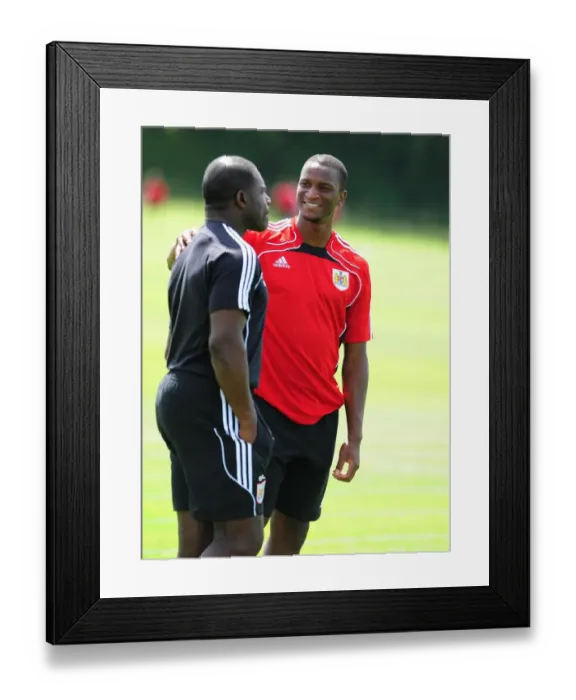 Framed Print : Bristol City's Newest Recruit, Kalifa Cisse, Gears Up for Pre-Season Training