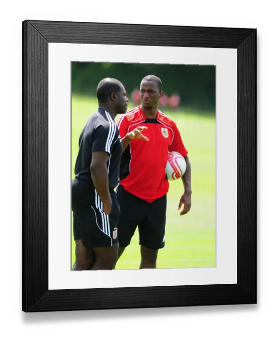 Framed Print : Bristol City's New Signing Kalifa Cisse in Action during Pre-Season Training Framed Print : Bristol City's New Signing Kalifa Cisse in Action during Pre-Season Training