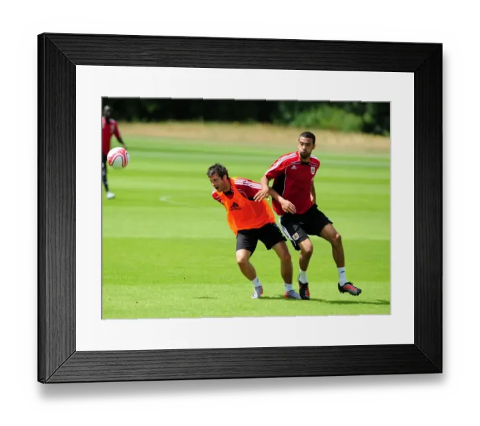 Framed Print : Bristol City: Ivan Sproule vs. Liam Fontaine - Intense Training Battle Framed Print : Bristol City: Ivan Sproule vs. Liam Fontaine - Intense Training Battle