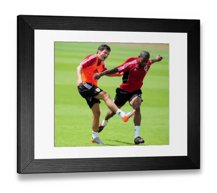 Framed Print : Bristol City: A Clash of Forces - Ivan Sproule vs. Marvin Elliott in Pre-Season Training