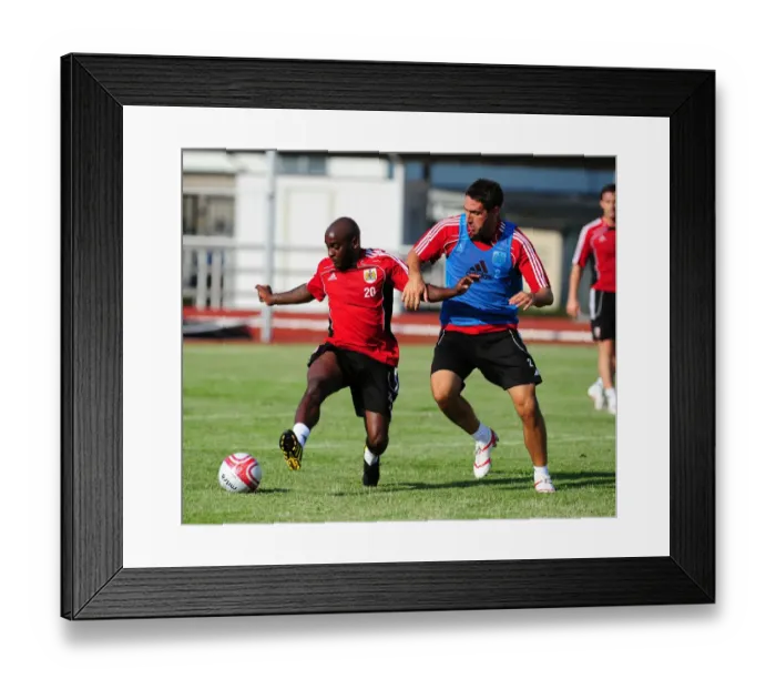 Framed Print : Bristol Citys Jamal Camplbell-Ryce battles for the ball with Bristol Citys Bradley Orr Framed Print : Bristol Citys Jamal Camplbell-Ryce battles for the ball with Bristol Citys Bradley Orr