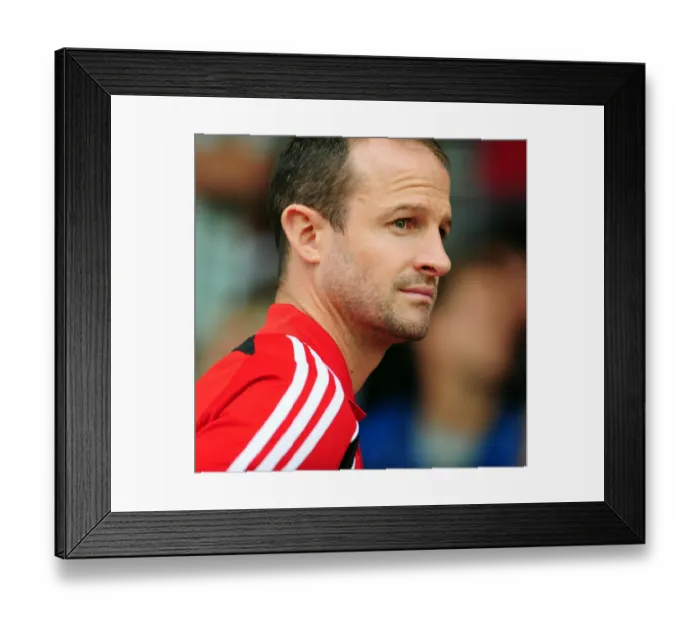 Framed Print : Bristol City Captain, Louis Carey