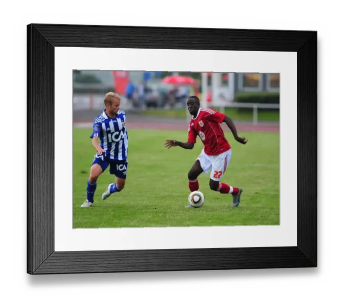 Framed Print : Adomah in Action: IFK Gothenburg vs. Bristol City