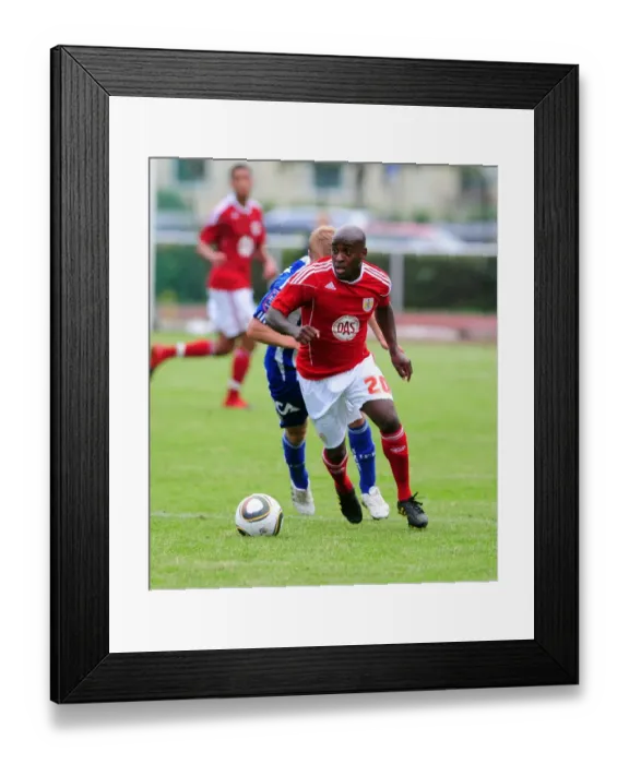 Framed Print : Jamal Campbell-Ryce in Action: IFK Gothenburg vs. Bristol City Framed Print : Jamal Campbell-Ryce in Action: IFK Gothenburg vs. Bristol City