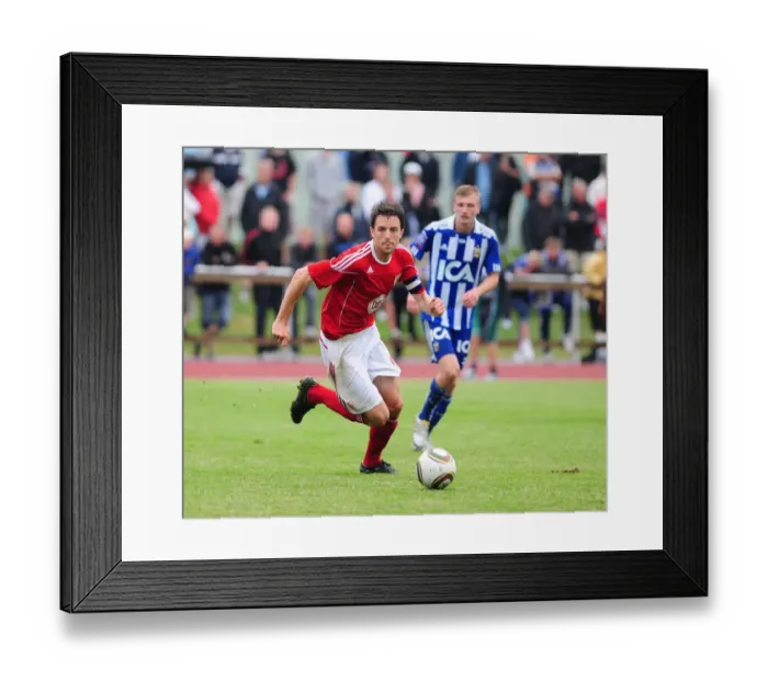 Framed Print : Cole Skuse in Action: IFK Gothenburg vs. Bristol City Framed Print : Cole Skuse in Action: IFK Gothenburg vs. Bristol City