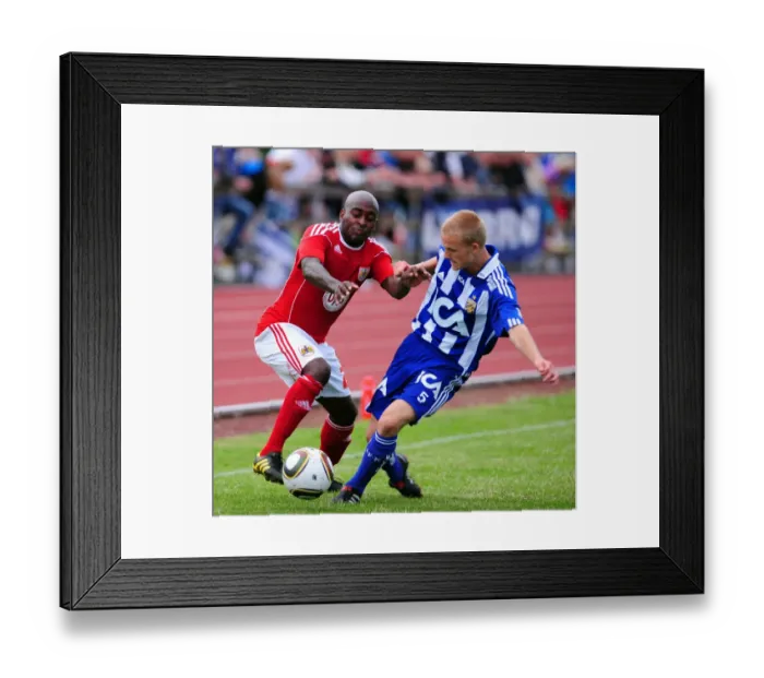Framed Print : Jamal Campbell-Ryce in Action: IFK Gothenburg vs. Bristol City