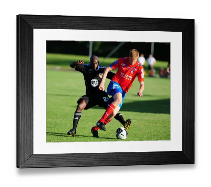 Framed Print : Jamal Campbell-Ryce in Action: Helsingborgs IF vs. Bristol City Framed Print : Jamal Campbell-Ryce in Action: Helsingborgs IF vs. Bristol City