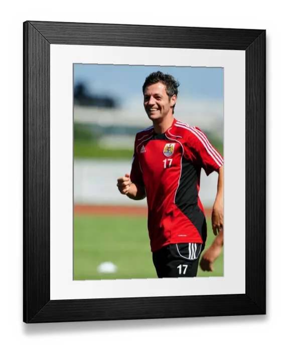 Framed Print : Bristol City's Ivan Sproule in Focus: Training Intensity