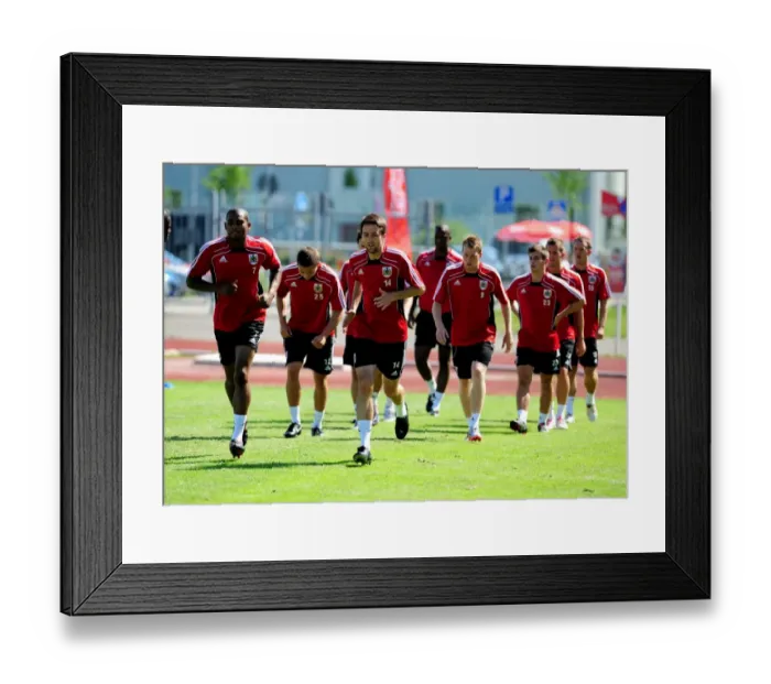 Framed Print : Bristol City FC: Pre-Season Training in Sweden - Gearing Up for Season 10-11 Glory Framed Print : Bristol City FC: Pre-Season Training in Sweden - Gearing Up for Season 10-11 Glory