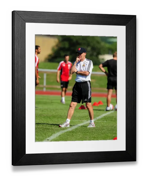 Framed Print : Steve Coppell: Intense Focus during Bristol City Training Framed Print : Steve Coppell: Intense Focus during Bristol City Training