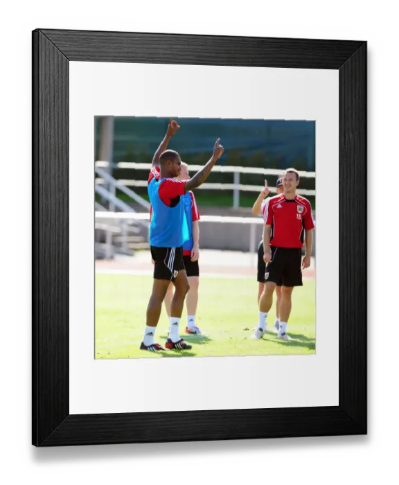 Framed Print : Marvin Elliott: Intense Focus in Training with Bristol City FC Framed Print : Marvin Elliott: Intense Focus in Training with Bristol City FC