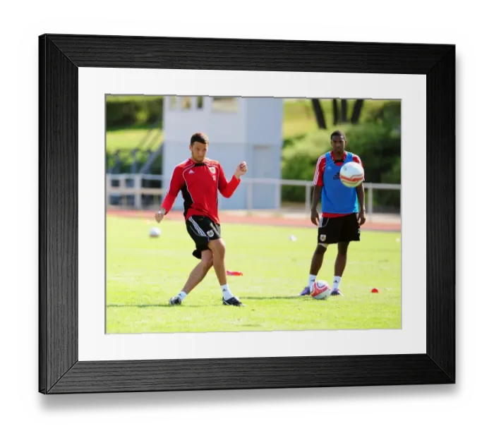 Framed Print : Stephen Henderson: Intense Goalkeeper Training with Bristol City FC Framed Print : Stephen Henderson: Intense Goalkeeper Training with Bristol City FC