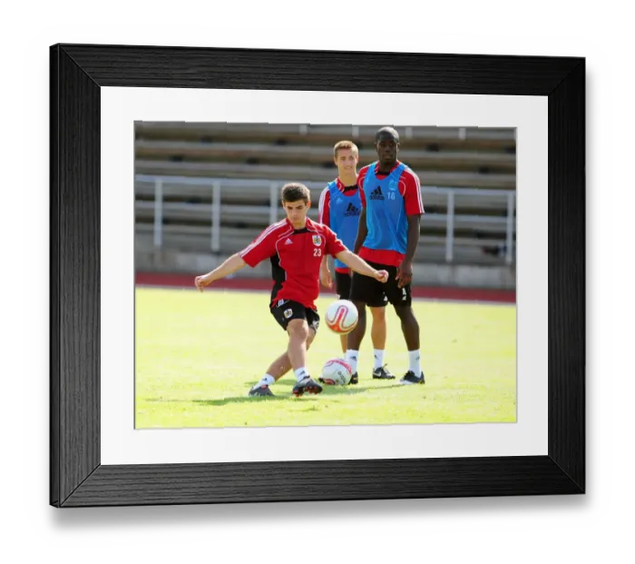 Framed Print : Joe Edwards: Braving the Intense Training Ground of Bristol City FC Framed Print : Joe Edwards: Braving the Intense Training Ground of Bristol City FC