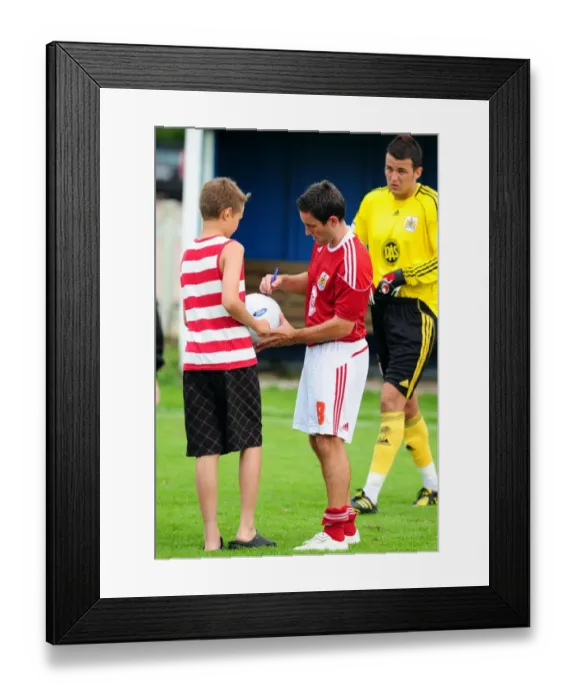Framed Print : Bristol Citys Lee Johnson Framed Print : Bristol Citys Lee Johnson