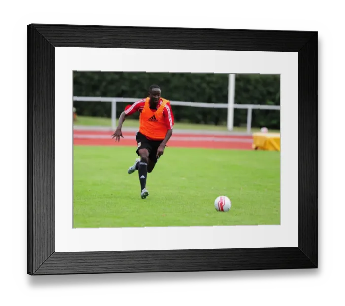 Framed Print : Bristol Citys Albert Adomah Framed Print : Bristol Citys Albert Adomah