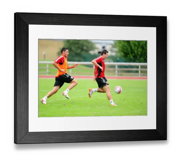 Framed Print : Bristol City FC: Ivan Sproule in Deep Focus during Training