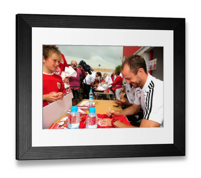 Framed Print : Bristol City Open Day: A Season 10-11 Behind-the-Scenes Look with the First Team Framed Print : Bristol City Open Day: A Season 10-11 Behind-the-Scenes Look with the First Team