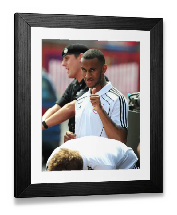 Framed Print : Bristol City Open Day 2010-11: Behind the Scenes with the First Team