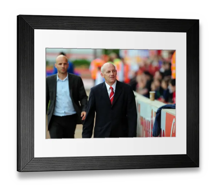 Framed Print : Steve Coppell: The Determined Manager Leading Bristol City at Exeter City