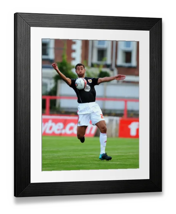 Framed Print : Lewin Nyatanga in Action for Bristol City: Exeter City vs. Bristol City Framed Print : Lewin Nyatanga in Action for Bristol City: Exeter City vs. Bristol City