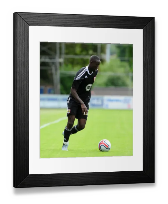 Framed Print : Adomah's Electric Performance: Thrilling Aldershot Crowd with Bristol City