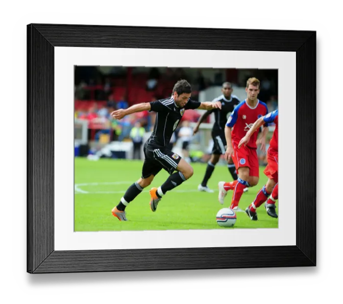Framed Print : Ivan Sproule in Action: Aldershot vs. Bristol City