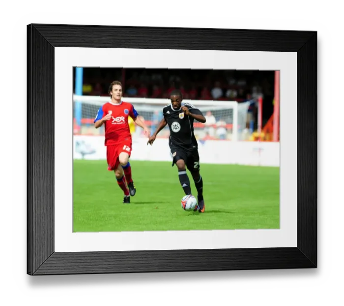 Framed Print : Marlon Jackson Scores Ahead: Bristol City's Striker Outpaces Aldershot Defense