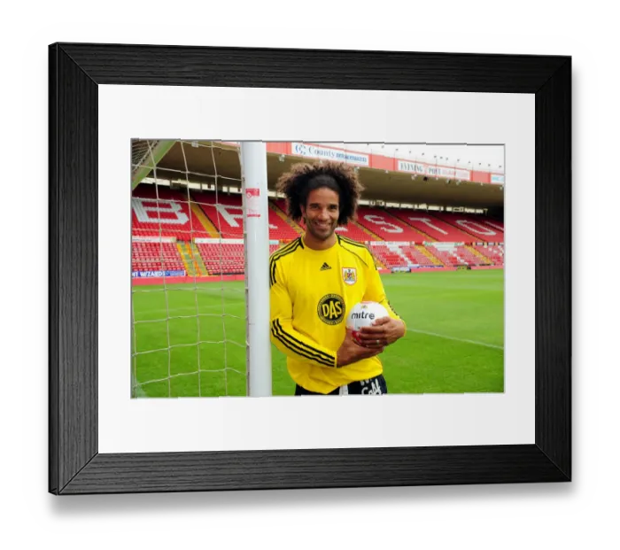 Framed Print : David James Joins Bristol City: English Goalkeeping Legend Signs On