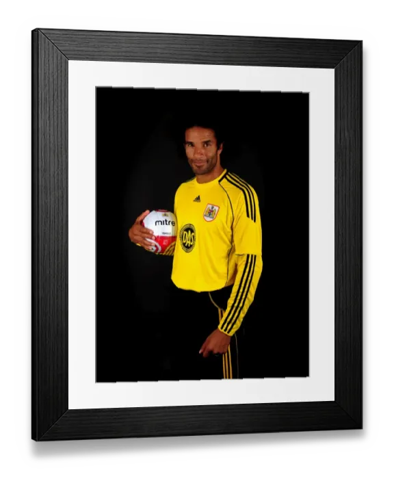 Framed Print : Bristol City's New Signing David James Joins Bristol Academy Flyers Framed Print : Bristol City's New Signing David James Joins Bristol Academy Flyers