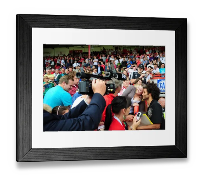 Framed Print : David James's First Training Session with Bristol City FC: Championship Match vs Blackpool (31 / 07 / 2010)