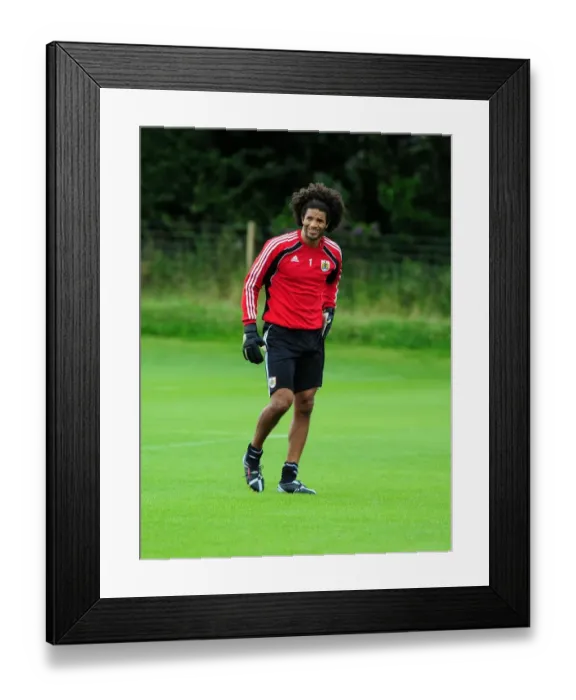 Framed Print : David James Kicks Off New Beginning at Bristol City: First Training Day Framed Print : David James Kicks Off New Beginning at Bristol City: First Training Day