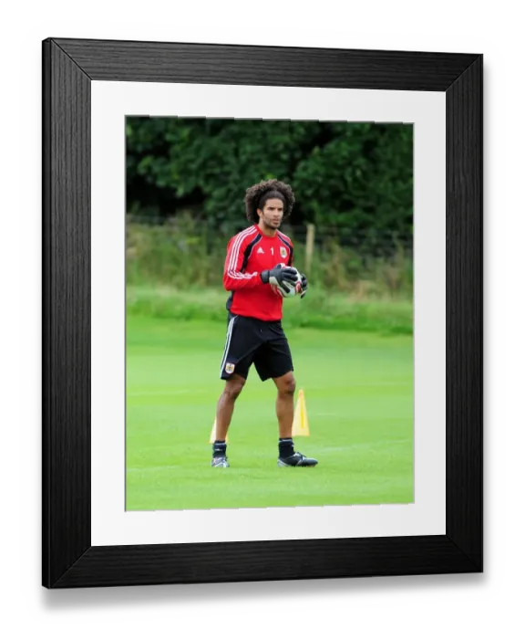 Framed Print : David James: England's No. 1 Begins Training with Bristol City Framed Print : David James: England's No. 1 Begins Training with Bristol City