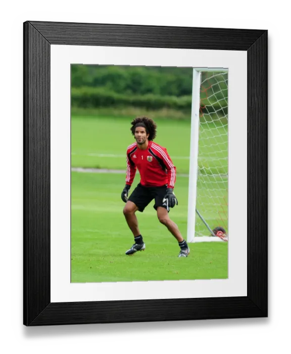 Framed Print : David James Kicks Off New Chapter at Bristol City: Legendary Goalkeeper's First Training Session